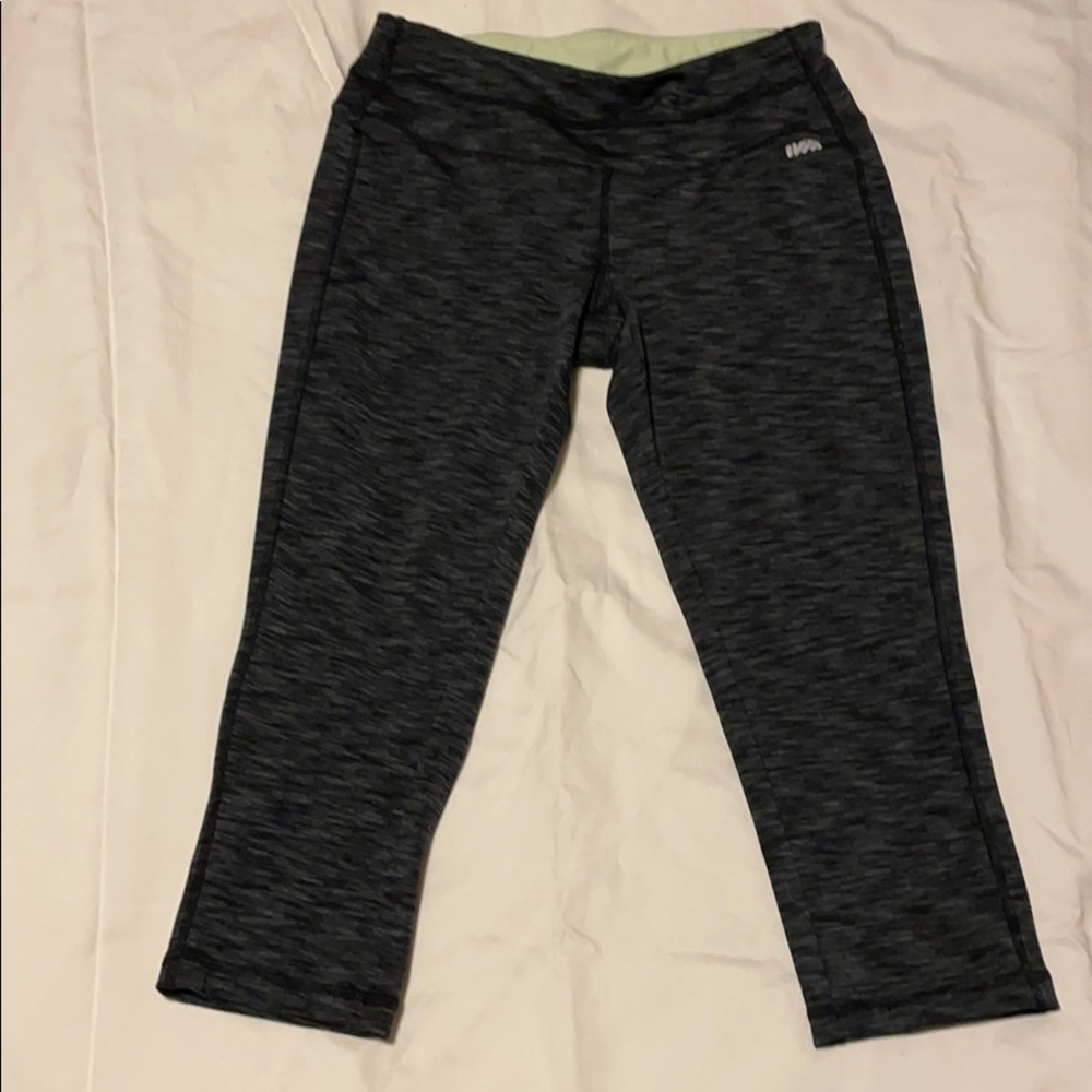🐝 Avía crop legging